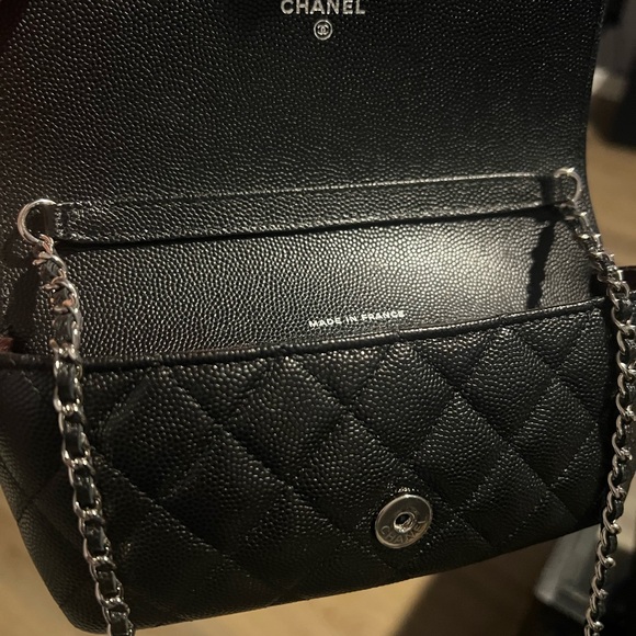 Chanel Sunglasses bag ,99% New. With receipt and certificate of authenticity - Picture 7 of 10